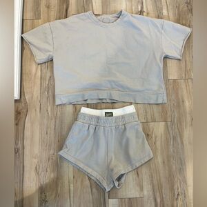 Selling a congress gray daily drills set!!!